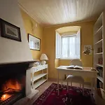 Charming Countryside With Fireplace & Patio Βίλα *
