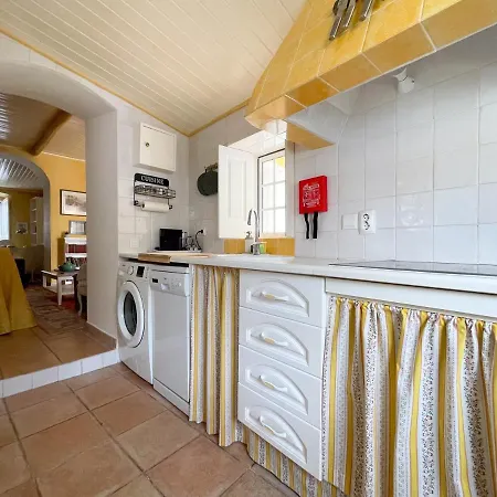 Villa Charming Countryside With Fireplace & Patio