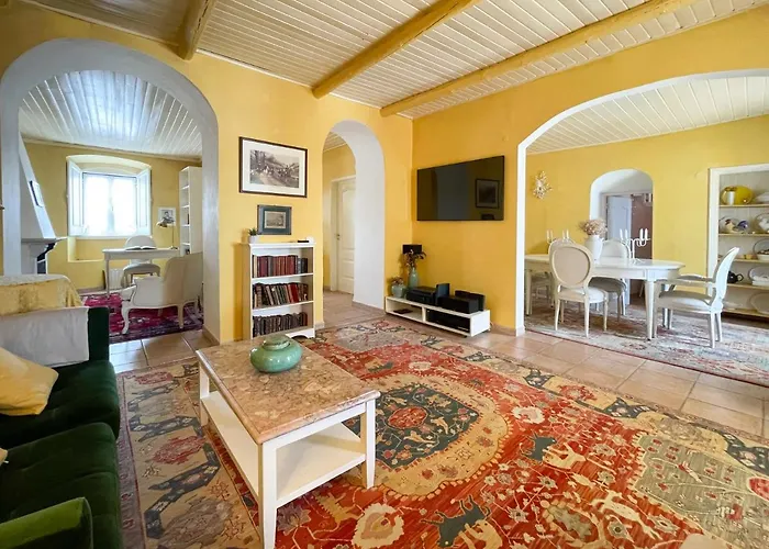 Villa Charming Countryside With Fireplace & Patio *